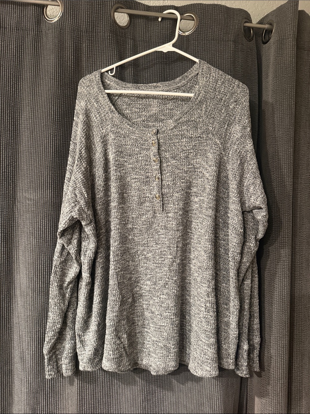 American Eagle Outfitters Gray Marled Henley Sweater